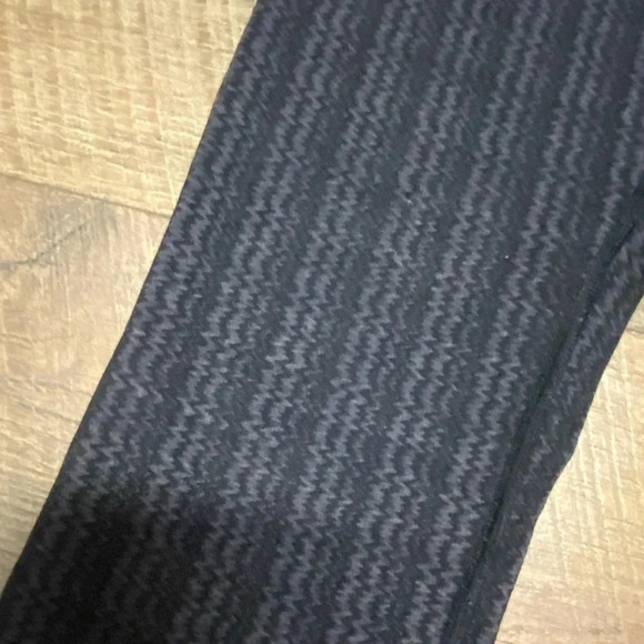 Lululemon Wunder Under Ziggy Wee August Inkwell Capri Athletic Leggings Size 8 - Picture 3 of 5